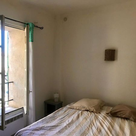 Réveil vue sur les Arènes Appartamento Arles Esterno foto