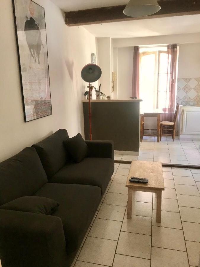 Réveil vue sur les Arènes Appartamento Arles Esterno foto